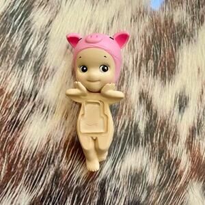 Sonny Angel Hipper PIG collectible mini figure Kawaii designer toy 1 figure